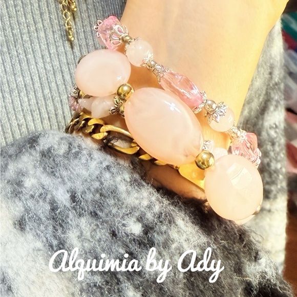 Pink quartz chunky heart silver statement bracelet - Picture 3 of 4
